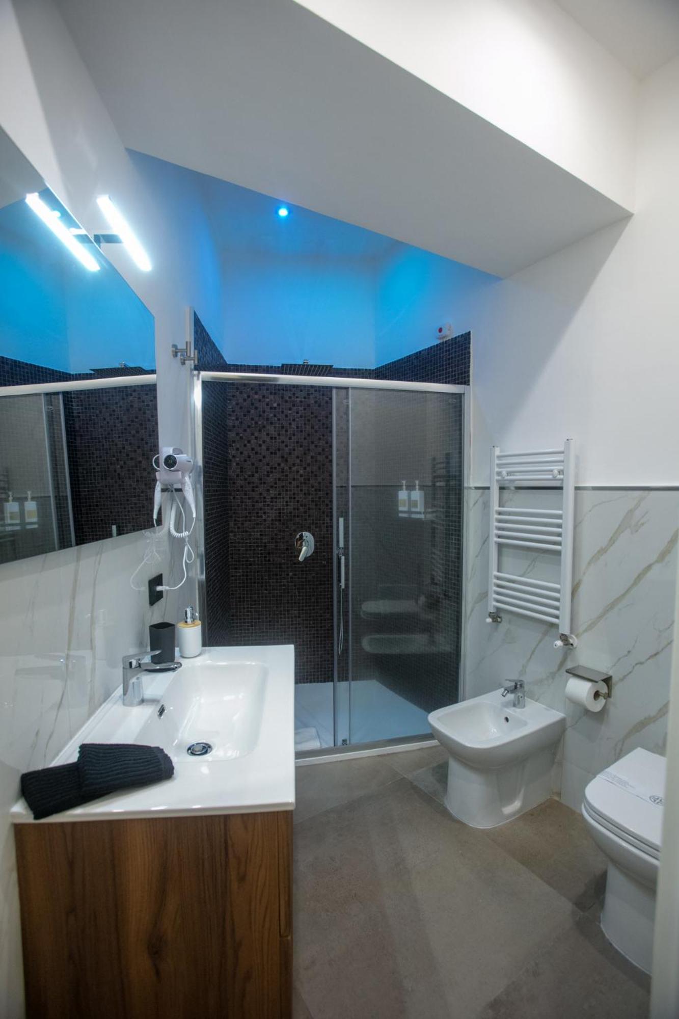 Pignasecca Domus Hotel เนเปิลส์ ภายนอก รูปภาพ