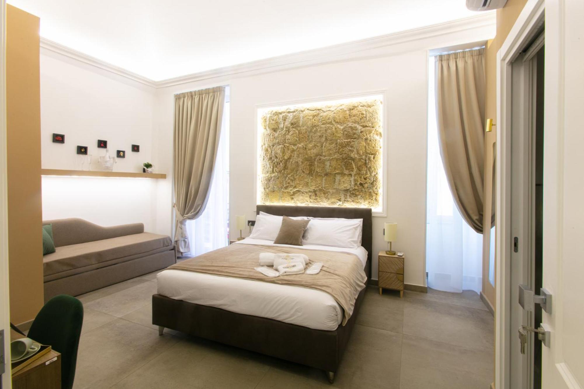 Pignasecca Domus Hotel เนเปิลส์ ภายนอก รูปภาพ