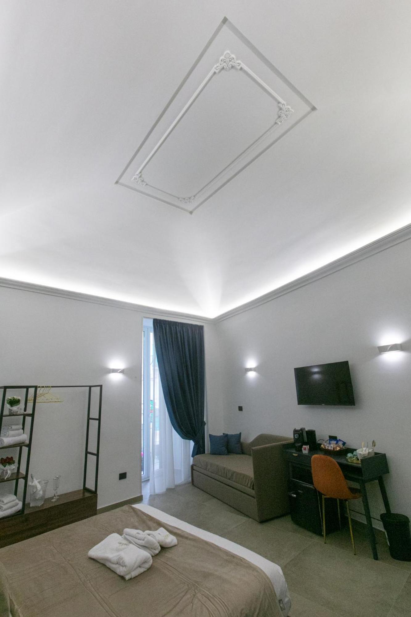 Pignasecca Domus Hotel เนเปิลส์ ภายนอก รูปภาพ