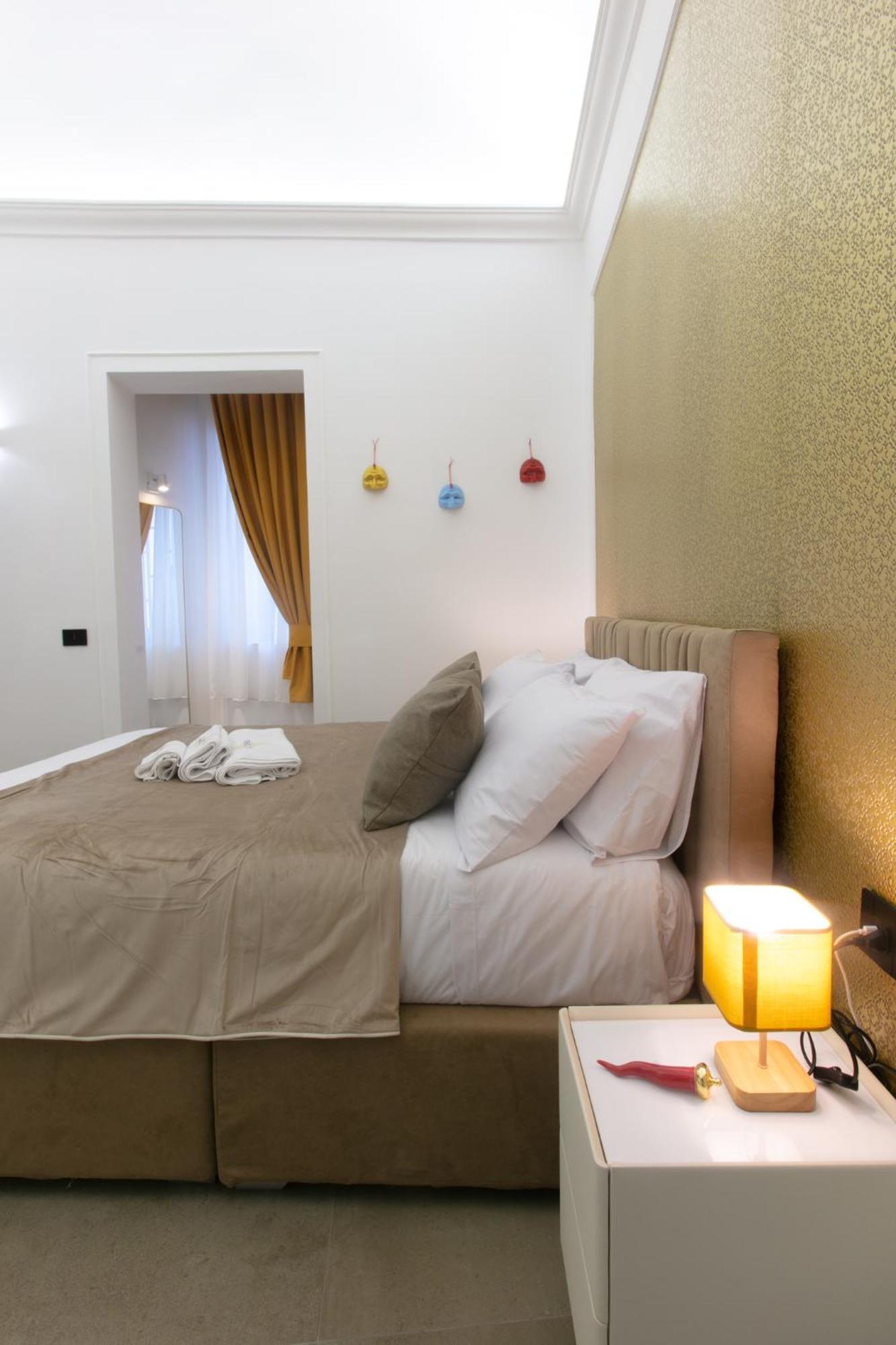 Pignasecca Domus Hotel เนเปิลส์ ภายนอก รูปภาพ