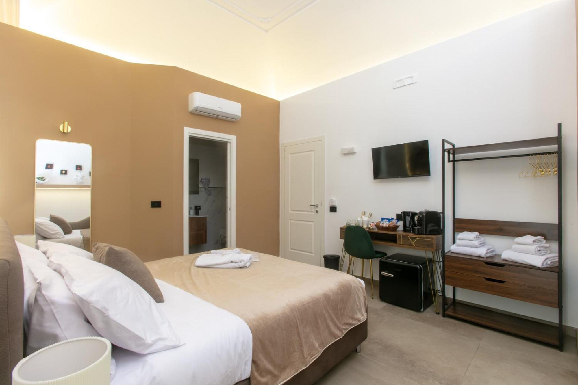 Pignasecca Domus Hotel เนเปิลส์ ภายนอก รูปภาพ